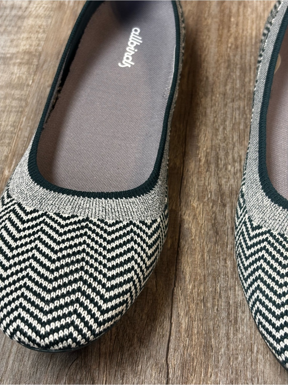 allbirds Treebreezers Forest Green and White Chevron Knit Flats
